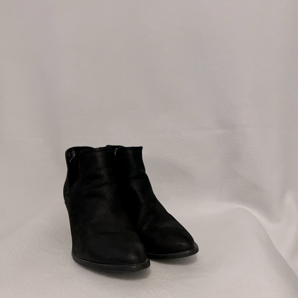 Steve Madden Size 9 Black Leather Aldelpine Booties - Picture 11 of 16